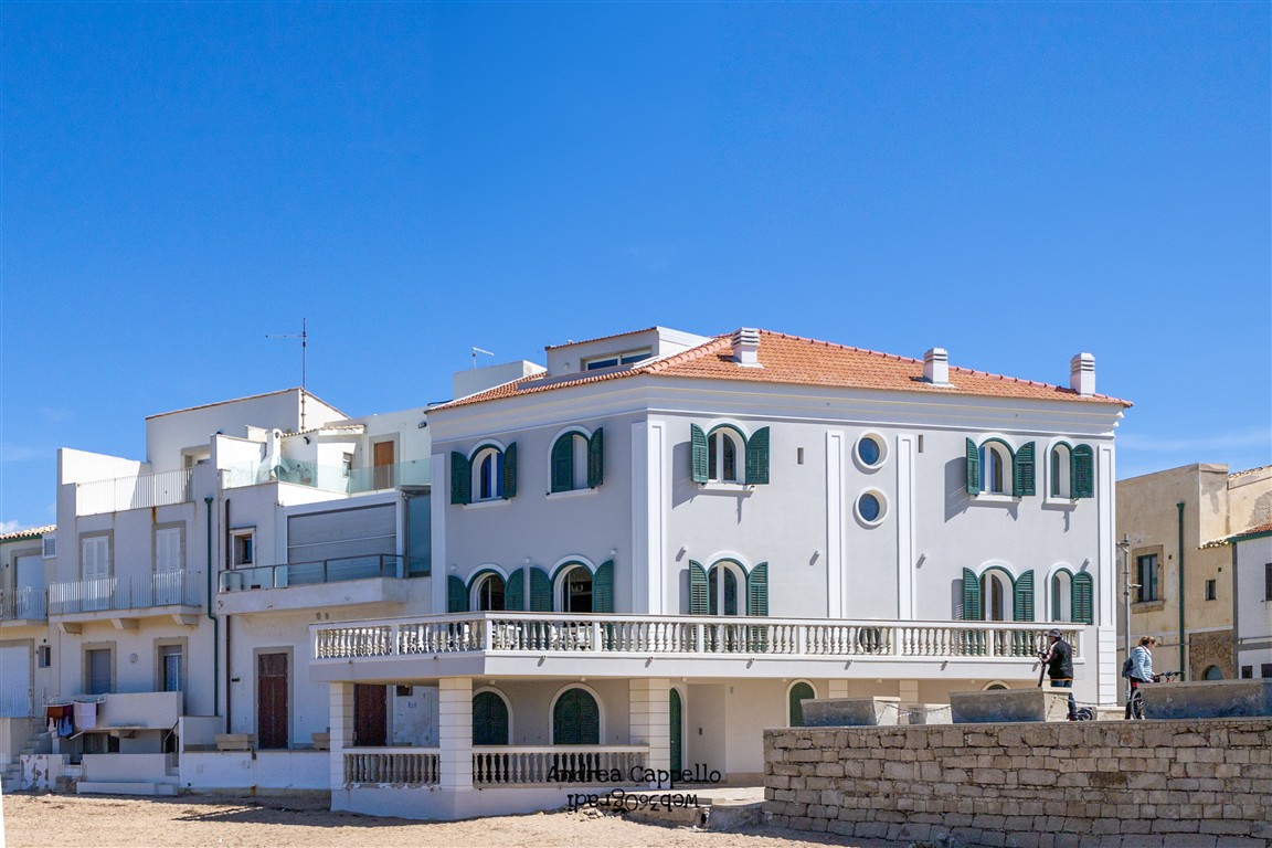 La-casa-di-Montalbano-a-Punta-Secca (1)